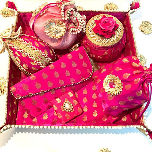 Brocade Booti Trousseau Set