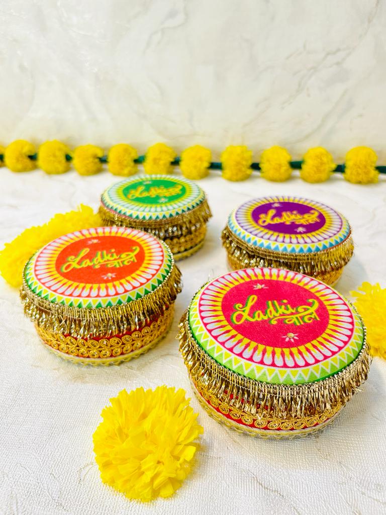 Ladki / Larke Wale Favour Box